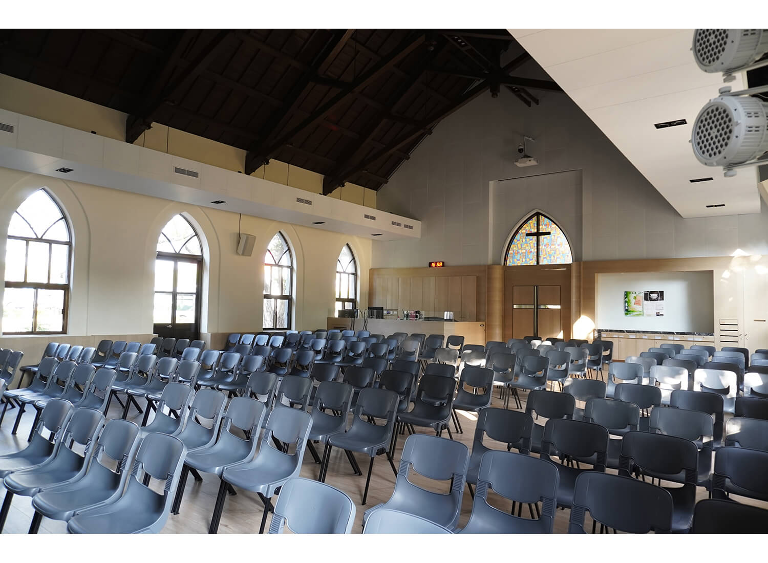 教會空間 - 台中思恩堂會堂及附屬空間更新設計